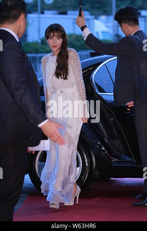 L'actrice et modèle sud-coréen Jung Hye-sung arrive sur le tapis rouge pour le 13e Prix International de Théâtre 2018 à Séoul, Corée du Sud, 3 Sep Banque D'Images