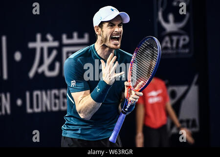 Andy Murray de la Grande-Bretagne réagit comme il est en concurrence avec Fernando Verdasco de l'Espagne en match quart de leur l'masculin lors de l'ATP 2018 S Banque D'Images
