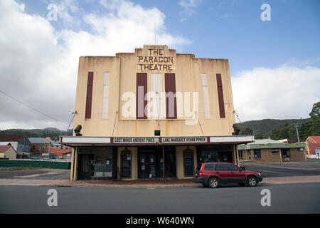 Queenstown, la Tasmanie : 03 avril, 2019 : Paragon théâtre fut construit en 1932. Banque D'Images