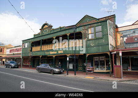 Queenstown, la Tasmanie : 03 avril, 2019 : Hunter's Hotel construit en 1898 est situé sur la rue Orr à Queenstown. Banque D'Images