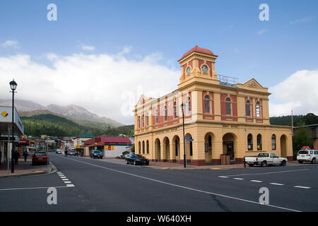 Queenstown, la Tasmanie : 03 avril, 2019 Bureau de poste : Queenstown est situé sur la rue Orr et un rappel de la richesse créée par l'industrie minière. Banque D'Images