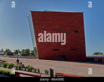 L'Europe, Pologne, Gdansk, Musée de la Seconde Guerre mondiale, la construction métallique Banque D'Images