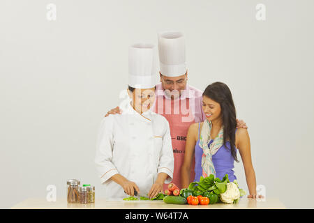 Chefs enseignant dans un cours de formation Banque D'Images