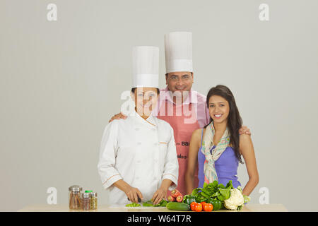 Chefs enseignant dans un cours de formation Banque D'Images