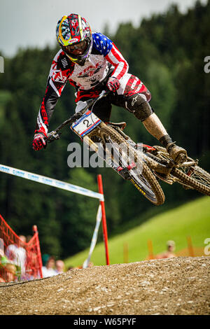 12 juin 2011 - LEOGANG (Autriche). Aaron Gwin lors de la Coupe du Monde de vélo de montagne UCI. Banque D'Images