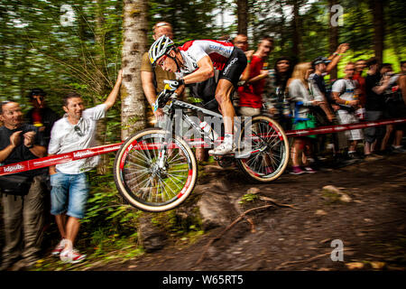 3 septembre 2011 - Champéry, Suisse. Nino Schurter à l'UCI Vtt Cross Country Championnats du monde. Banque D'Images