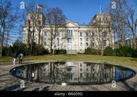 Sinti und Roma Denkmal, Tiergarten, Mitte, Berlin, Deutschland Banque D'Images