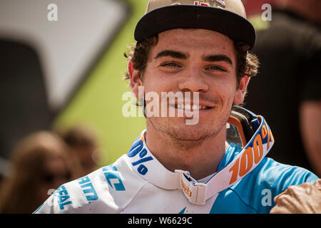 12 juillet 2015 - LES DEUX ALPES, FRANCE. Vtt Downhill Racer Loic Bruni Banque D'Images