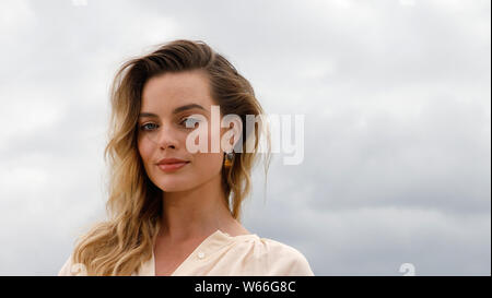 Margot Robbie participant à un photocall pour Il était une fois... À Hollywood, qui a eu lieu au Corinthia Hotel, Londres. Banque D'Images