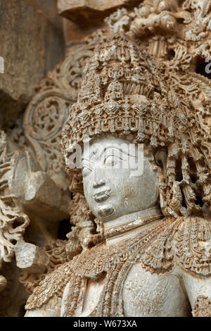 Hoysaleswara temple, également appelé simplement comme le temple, Halebidu est un 12ème siècle temple hindou dédié à Shiva.Plus grand monument à Halebidu. Banque D'Images