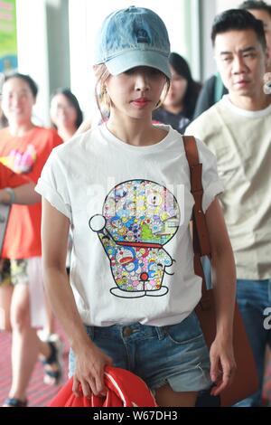 murakami uniqlo doraemon