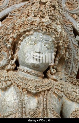 Hoysaleswara temple, également appelé simplement comme le temple, Halebidu est un 12ème siècle temple hindou dédié à Shiva.Plus grand monument à Halebidu. Banque D'Images