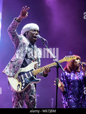 Chic et Nile Rodgers au Festival 2019 de l'organisation du camp, château de Lulworth Banque D'Images