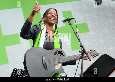 Les concerts de la Caraïbes christian reaggae, rock et pop singer JUDY BAILEY au congrès 2019 de l'Église protestante allemande à Dortmund/Allemagne. Judy Bailey vit en Allemagne. Banque D'Images