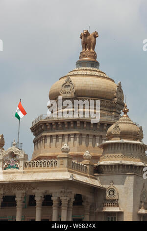 Connu sous le nom de Secrétariat de Bangalore Vidhan Saudha, Karnataka, Inde. Banque D'Images