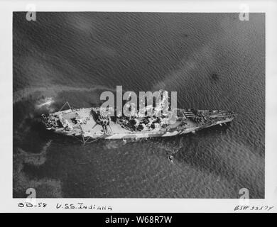 USS Indiana Hampton Roads ; Vue de l'USS Indiana à Hampton Roads. Boîte : 19LCM, BB-58 ; Dossier 6 BS 33754 33570-33578 Banque D'Images