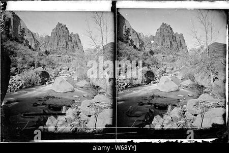 Virgin River. Dans le Mookvoutuweap West Fork, peu de Sion, La Vallée Blanche Crag, Zion National Park. Nos vieux 434, 444, 453, 626, 1871 - 1878. Banque D'Images