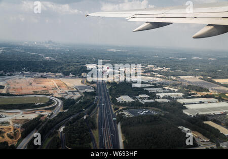 Vue aérienne de l'aéroport El Dorado et Bogota, Colombie Banque D'Images