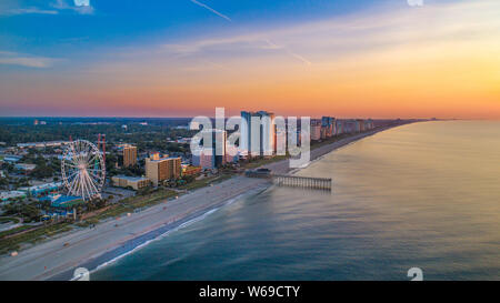 Le centre-ville de Myrtle Beach en Caroline du Sud SC Skyline Aerial Drone. Banque D'Images