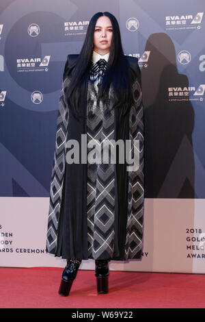**Hors TAIWAN Taiwanais**Puyuma chanteur-compositeur-Kulilay Amit, mieux connu sous son nom de scène A-mei, arrive sur le tapis rouge pour la 29e Golden Mel Banque D'Images