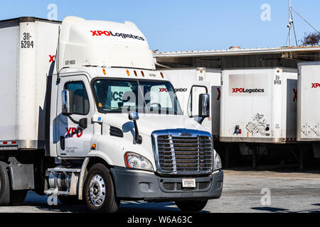 Juillet 31, 2019 San Jose / CA / USA - XPO point de distribution Logistique à San Francisco bay ; XPO Logistics, Inc. est l'un des 10 plus grands fournisseurs de t Banque D'Images