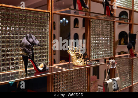 avis louboutin monaco avis louboutin monaco