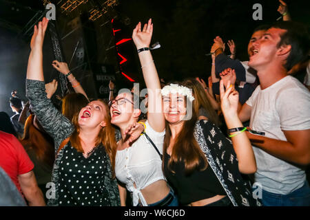 Brezje, Croatie - 19 juillet, 2019 : public pendant la forêt, forêt ultime festival de musique électronique situé à Brezje, Croatie. Banque D'Images