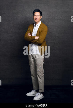 Hong Kong acteur Nick Cheung pose pour portrait photos au cours d'un entretien exclusif par Imaginechina à Beijing, Chine, 29 mars 2018. Banque D'Images