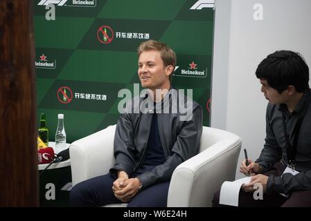 CFinnish¨allemand ancien pilote de Formule 1 Nico Rosberg est représenté au cours de la 2018 La formule un Grand Prix de Chine au Shanghai International Banque D'Images