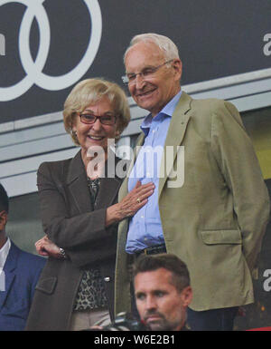 Munich, Allemagne. 31 juillet, 2019. Edmund STOIBER (Bayer. Un Ministerpraesident.D.) mit Ehefrau Karin FC BAYERN MUNICH - Tottenham Hotspur 7-8 a.P. Football finale de la coupe d'AUDI, 2019 A l l i a n z a r e n a Munich, 31 juillet 2019 saison 2019/2020, FCB, München Crédit : Peter Schatz/Alamy Live News Banque D'Images