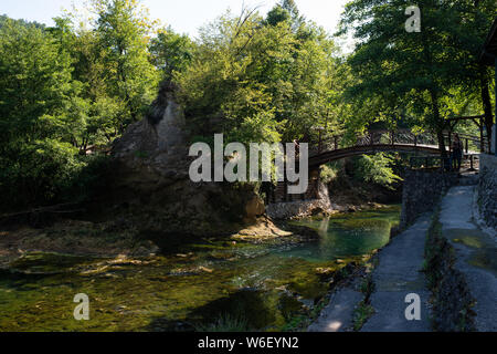 Cascade sur la rivière Una, Kostela, Bihac, Bosnie-Herzégovine, Europe Banque D'Images