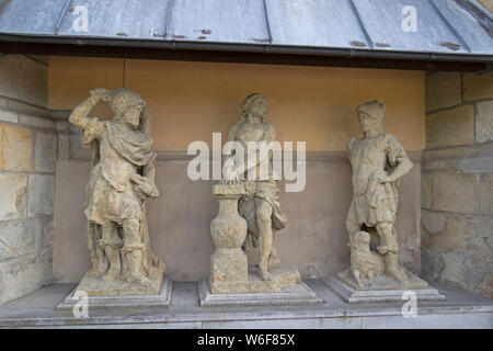 Statues, Ville Eglise de l'assomption de Marie, Deggendorf, forêt de Bavière, Thuringe, Allemagne Banque D'Images