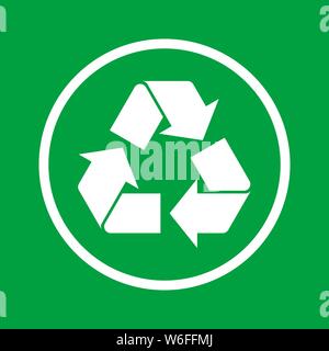 Symbole de recyclage simple blanche dans un cercle. Réutilisez le signe, l'icône ou logo sur fond vert. L'étiquette pour les produits recyclables. Réduire Réutiliser Recycler concept. Illustration de Vecteur