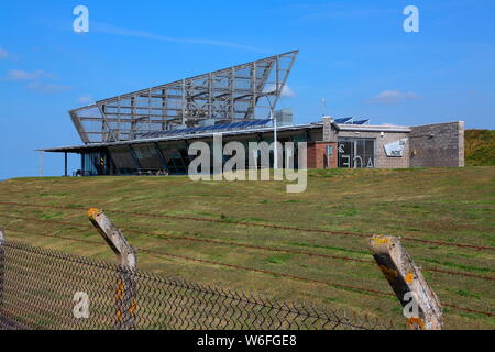 Les bureaux de ACE attaché à Aberthaw thermique au charbon adjacente à Gileston beach dans le chenal de Bristol sur le littoral du patrimoine du pays de Galles. Banque D'Images