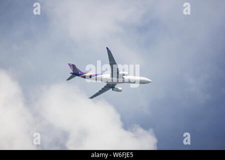 Chiang Mai, Thaïlande - 20 juillet 2019 : HS-TBF Airbus A330-300 de Thai Airways. En vol Chiang Mai à Bangkok. Banque D'Images