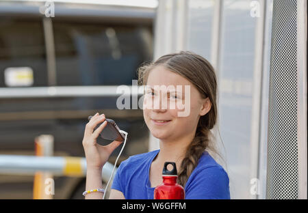 STOCKHOLM, Suède - le 26 juillet 2019 : Greta Thunberg démontrant l'extérieur du Parlement européen à Stockholm. Banque D'Images