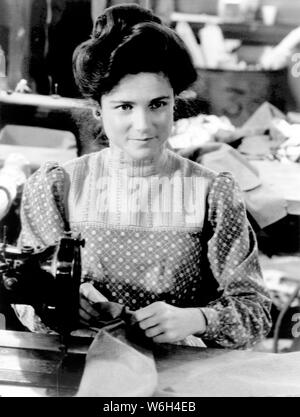 Tovah Feldshuh, sur-ensemble de la TV Film, 'triangle incendie d'usine", scandale, NBC-TV 30 janvier, 1979 Banque D'Images