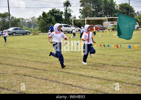 PEKAN, PAHANG - 17 février 2019 l'école élémentaire annuel Journées sportives avant l'école à proximité du module. Banque D'Images