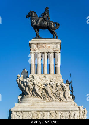 Le monument au général Antonio Maceo sur le Malecon, La Havane, Cuba Banque D'Images