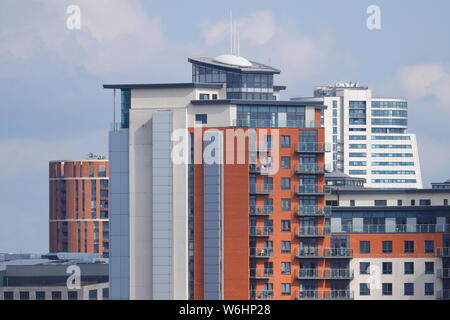 L'avis de maison bougie (à gauche), City Island (centre) & Bridgewater Place (à droite) à Leeds Banque D'Images