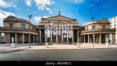 Teatro Solis de Montevideo est bel exemple d'architecture néo-classique, l'un de l'Uruguay les plus précieux joyaux culturels, Montevideo, Uruguay Banque D'Images