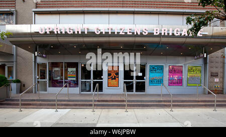 Upright Citizens Brigade Theatre, 555 West 42nd Street, New York, NY Banque D'Images