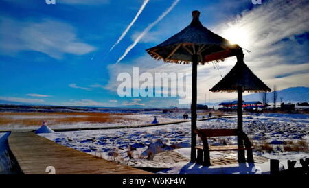 Les manteaux de neige sur Balikun, comté de Hami, ville du nord-ouest de la Chine, la Région autonome du Xinjiang Uygur, 26 décembre 2017. *** *** Légende locale Banque D'Images