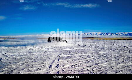 Les manteaux de neige sur Balikun, comté de Hami, ville du nord-ouest de la Chine, la Région autonome du Xinjiang Uygur, 26 décembre 2017. *** *** Légende locale Banque D'Images