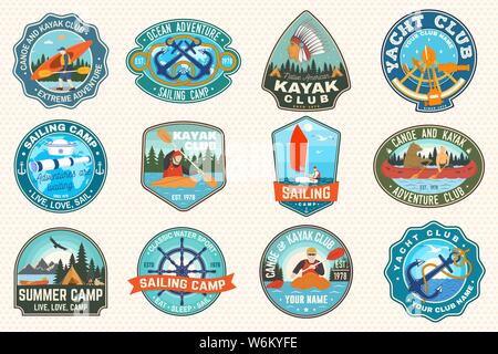 Camp de voile, de canoë et kayak club de correctifs. Vecteur. Concept pour chemise, imprimer, stamp ou tee. Conception avec ancres flottantes, roue, la voile et la rivière, la kayakiste silhouette. Eau extrême sport. Illustration de Vecteur