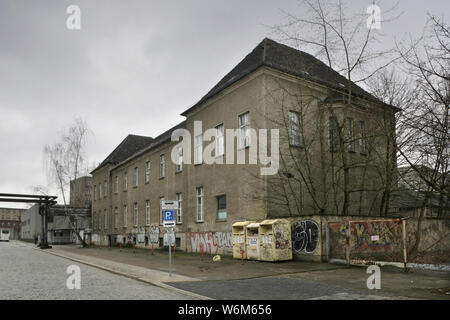 Bâtiments dans le complexe de bâtiments de l'AC de la Stasi, Hohenschonhausen, Berlin, Allemagne. Banque D'Images