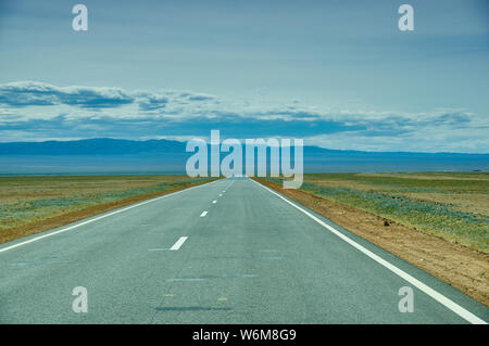En route désert de Gobi. Huysiyn govi, Mongolie Banque D'Images
