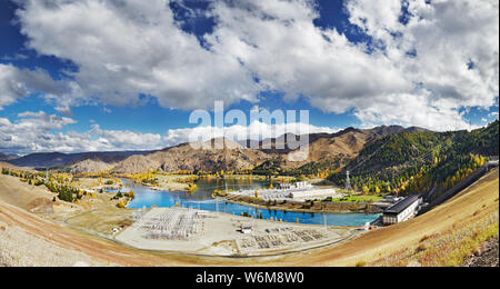 Lac Benmore Hydro-Electric Power Station, Waitaki Valley, New Zealand Banque D'Images