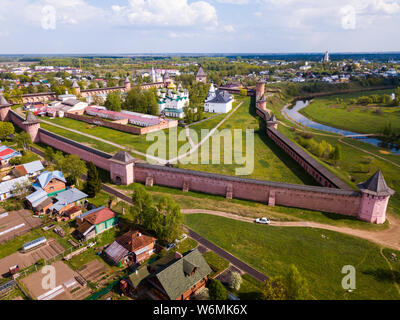 Vue panoramique vue aérienne de Savior-Euthimiev au monastère de Souzdal. La Russie Banque D'Images