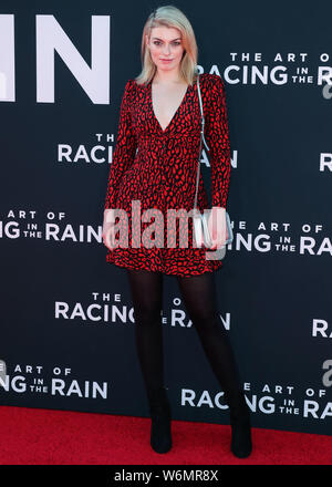 Hollywood, États-Unis. 06Th Aug 2019. HOLLYWOOD, LOS ANGELES, CALIFORNIE, USA - 01 août : Lola Lennox arrive à la première de Los Angeles de la 20th Century Fox's 'The Art of Racing in the Rain' tenue à l'El Capitan Theatre Le 1 août 2019 à Hollywood, Los Angeles, Californie, États-Unis. (Photo par Xavier Collin/Image Crédit : Agence de Presse) L'agence de presse Image/Alamy Live News Banque D'Images